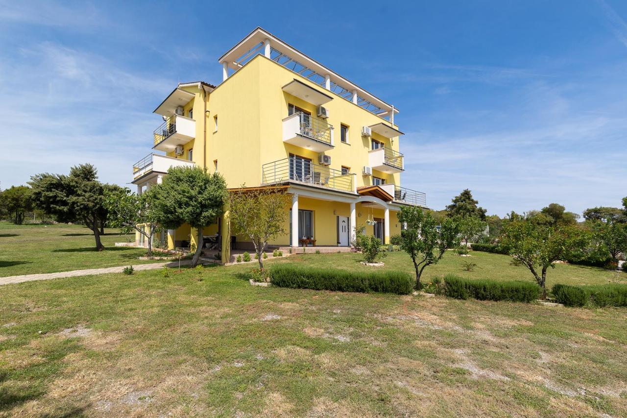 Apartmani Mirna Luka Помер Екстер'єр фото
