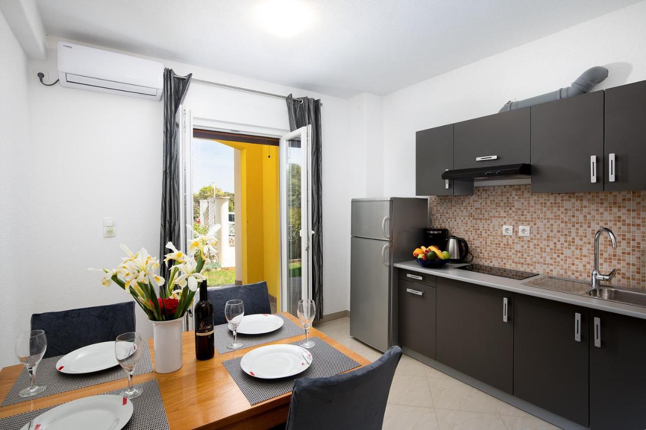 Apartmani Mirna Luka Помер Екстер'єр фото